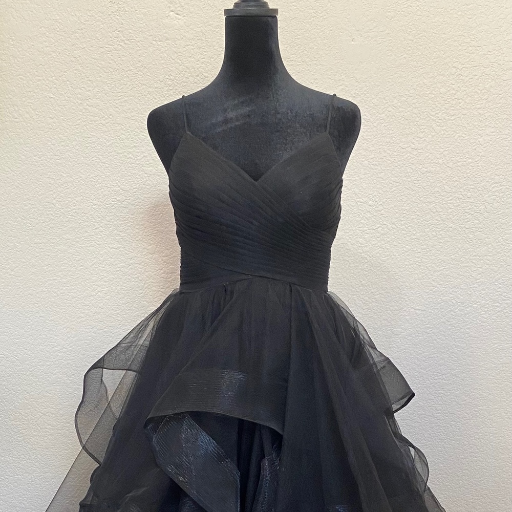 Ball-Gown/Princess V-Neck Asymmetrical Tulle Prom Dresses